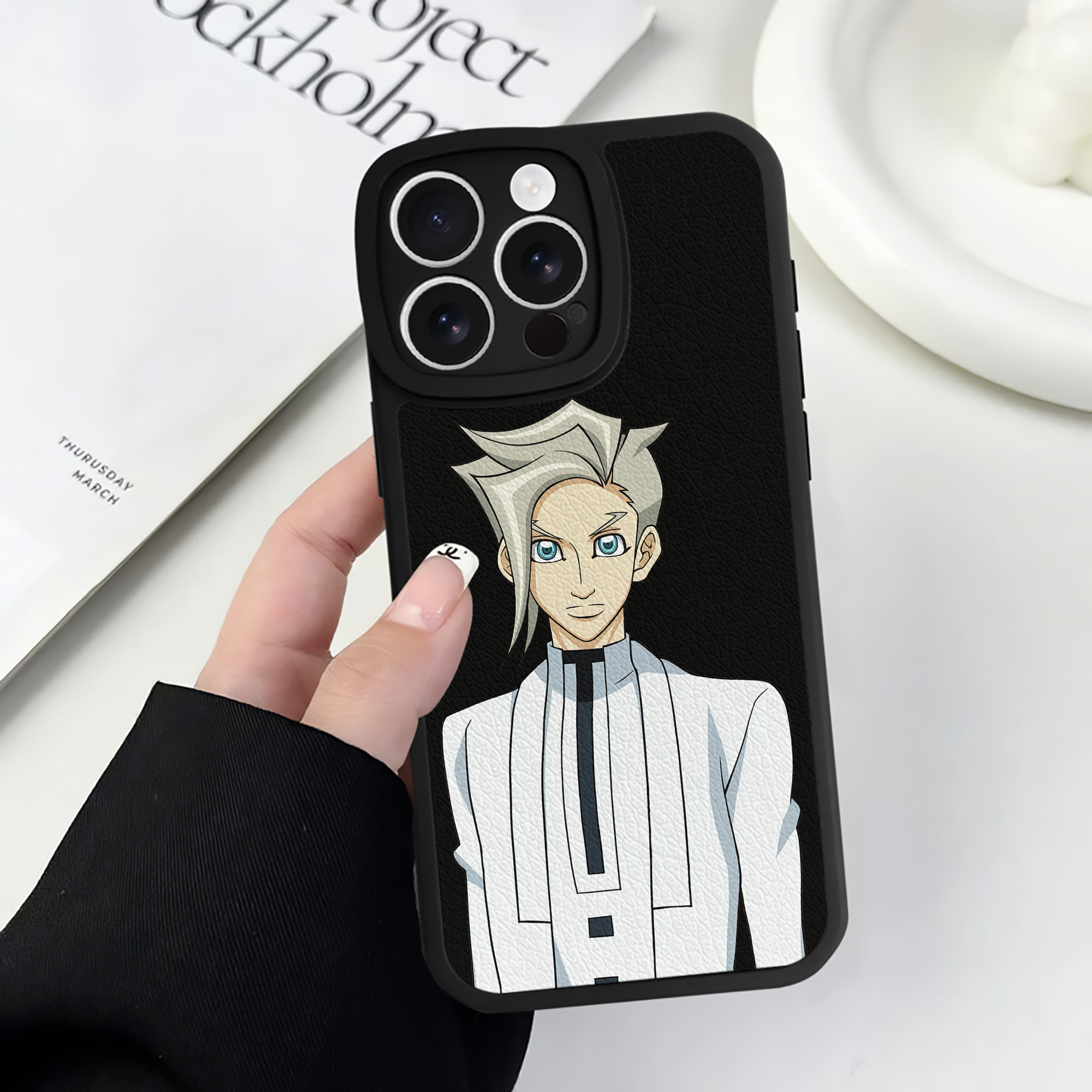 遊☆戯☆王 Yu-Gi-Oh! 【iPhone 16シリーズ対応】シリコンスマホケース（レザー調） 材質：シリコン
